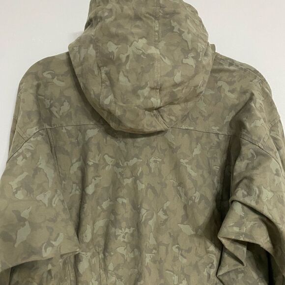 Athleta Farallon Camo Cropped Hoodie Women Size M - Picture 9 of 10